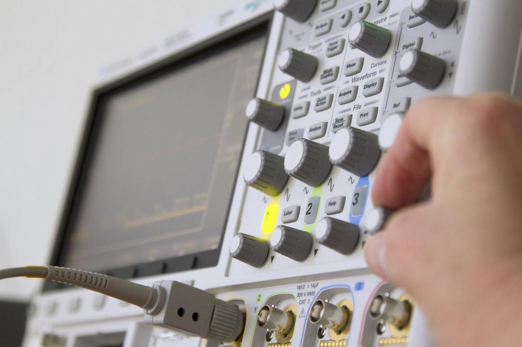 Germany, Electronic instruments of measurement in workshop